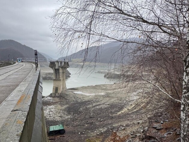 Десятки тисяч людей у Румунії залишилися без питної води. Що сталося?