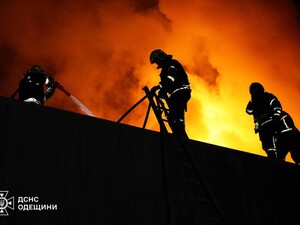 У Вишгороді через дронову атаку РФ горить багатоповерхівка. Одна людина загинула, є постраждалі