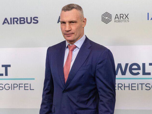 Кличко: Пора вернуть демократию, она нужна Украине для победы