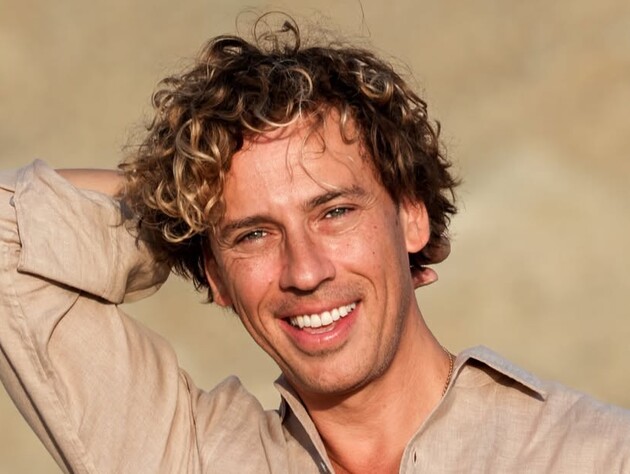 Галкін викликав фурор свіжими фото з пустелі. Підписники порівняли його з голлівудським актором