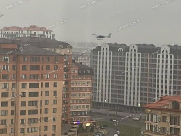 Дроны атаковали район военного завода в российском Дагестане. Фото, видео