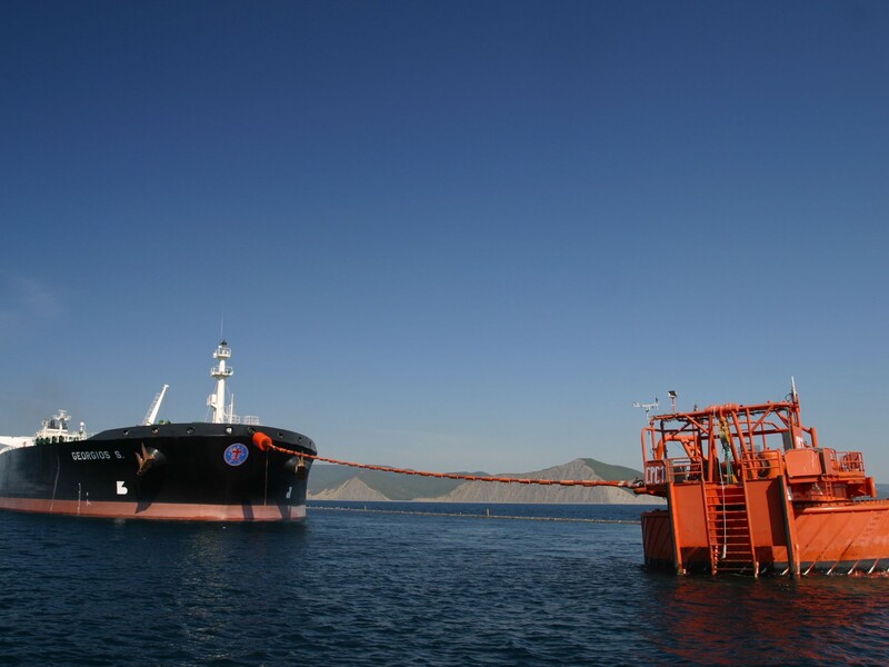 Удар дронів по порту Новоросійська скоротив відвантаження казахстанської нафти удвічі – ЗМІ