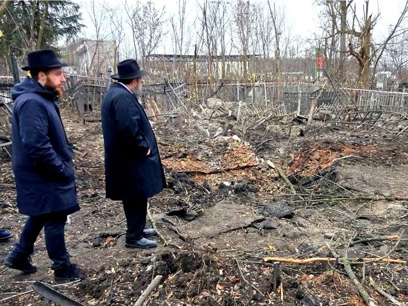 В Харькове ракетный удар значительно повредил еврейское кладбище