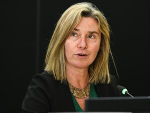 Після обшуків затримали ексглаву дипломатії Євросоюзу. У чому її підозрюють?