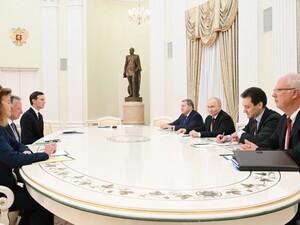 Делегацію США змусили чекати. Кремль оголосив про початок переговорів між Путіним, Віткоффом і Кушнером