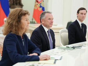 Після скандалу з перекладачем Кремля Віткоффу надали американського. ЗМІ з'ясували, хто вона