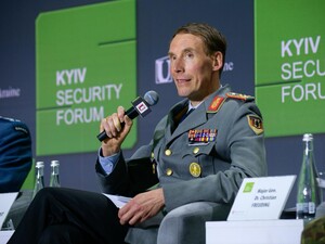 США не попередили про зупинення постачання деякої зброї Україні – Фройдінг