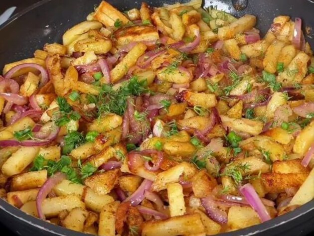 Якщо хочете, щоб смажена картопля вийшла хрумкою і смачною, – обов'язково додайте це