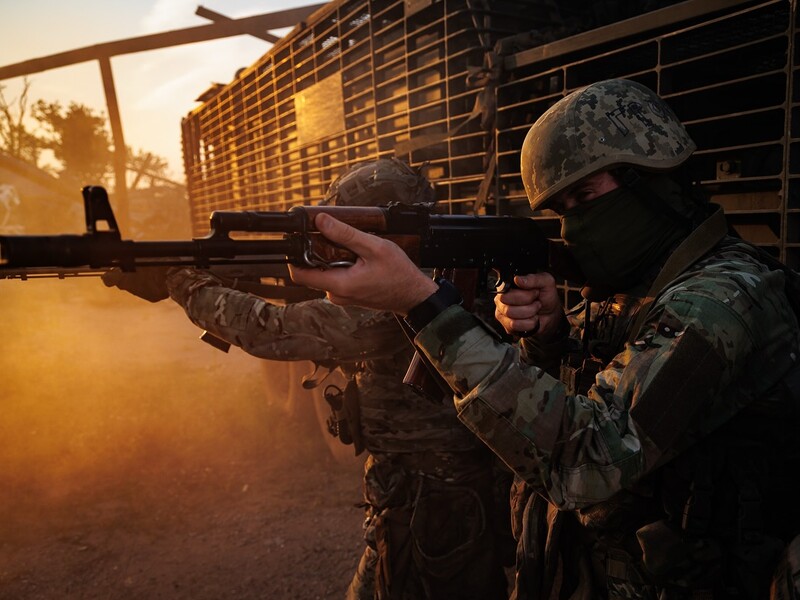 "Брехня вищого командування". У ЗСУ прокоментували "прорив" росіян у Лимані