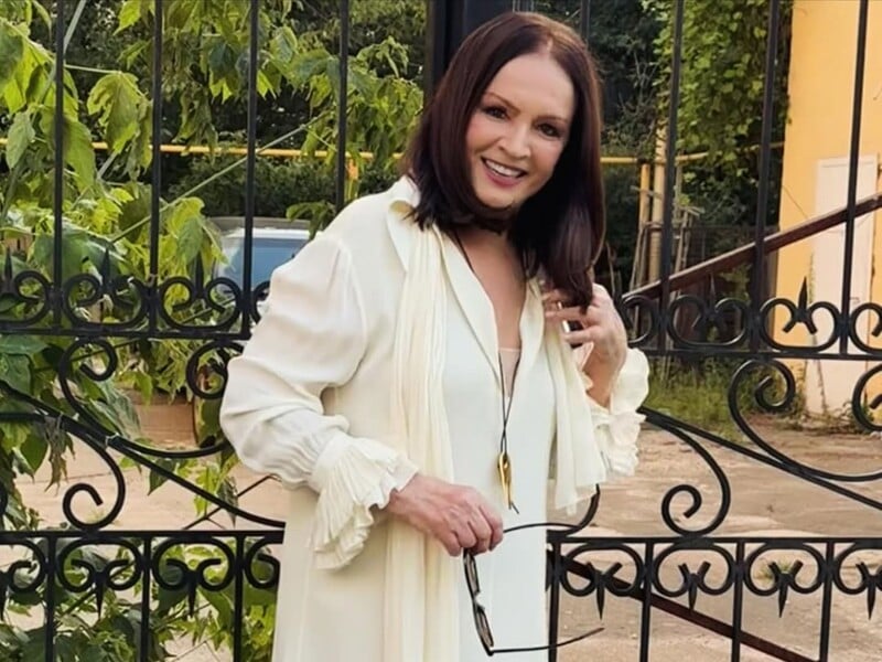 Суханов: Ротару дуже хоче говорити. Вона не просто так мовчить