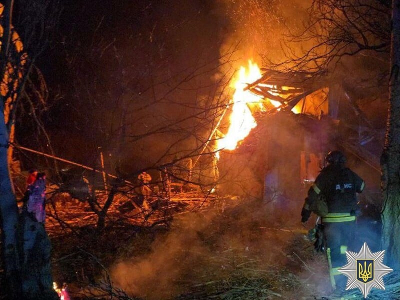 Россияне сбросили девять авиабомб на Славянск, один КАБ попал в многоэтажку. Уже восемь пострадавших. Фото