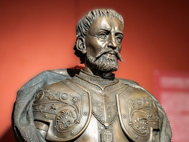 У Києві повернули історичну назву одній із центральних вулиць, змінену за часів Януковича