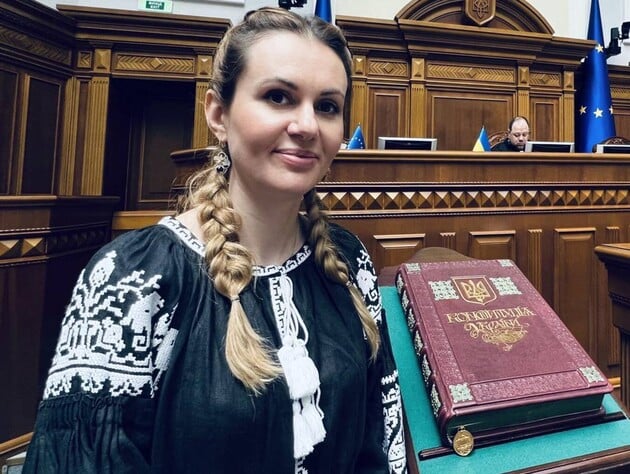 У народної депутатки проводять обшуки через підозру в хабарництві – ЗМІ 