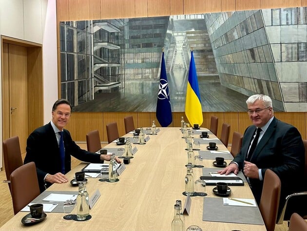 Загальна сума – понад $4 млрд. Скільки країн уже долучилося до закупівлі американської зброї для України