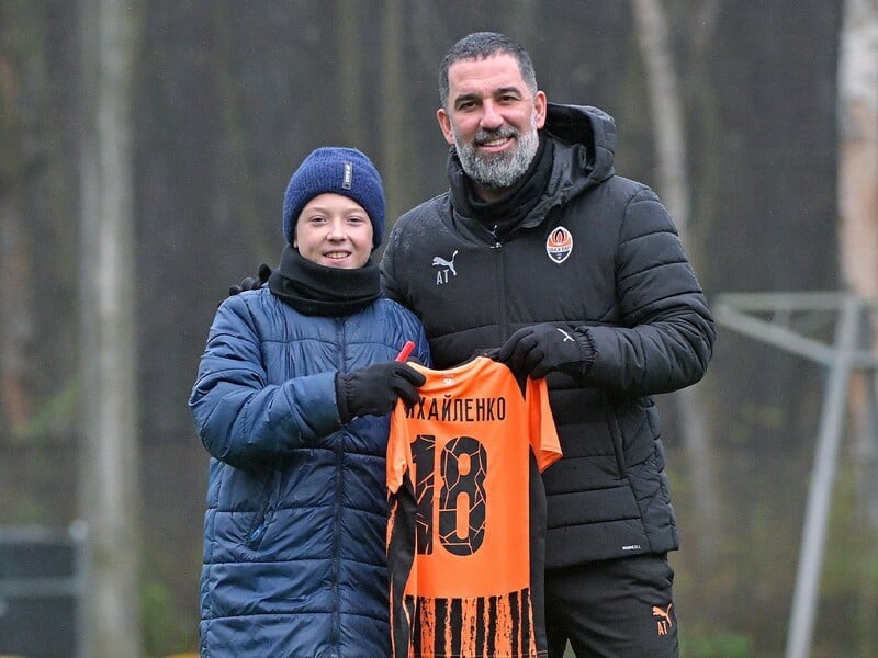 Фонд Ріната Ахметова і ФК "Шахтар" організували персональне тренування для 13-річного сина загиблого захисника України