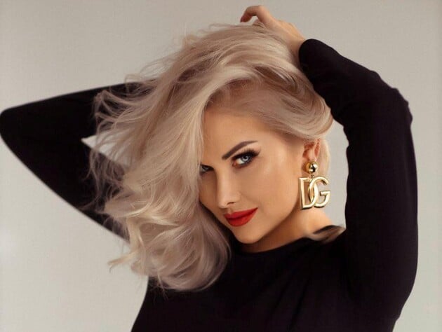 Бужинская, которая уже месяц находится в больнице с травмой глаза, обратилась к поклонникам