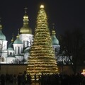 Натхненна фресками Софії Київської. У Києві запалили головну ялинку країни. Фото