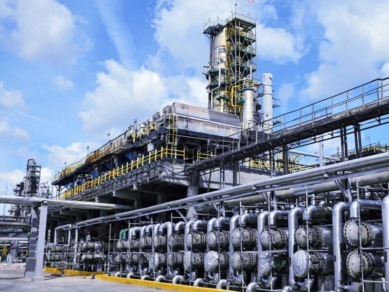 Дрони вдев'яте за рік ударили по Рязанському НПЗ. Фото, відео