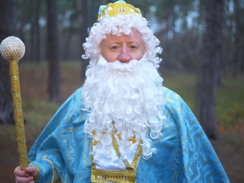 Святой Николай теперь всегда на связи – в Украине заработал чат-бот любимца детей