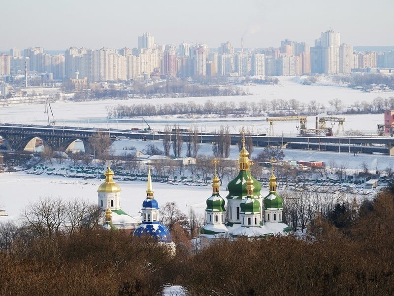 Метеорологічна зима в Україні відкладається: синоптикиня розповіла, коли чекати на морози і сніг