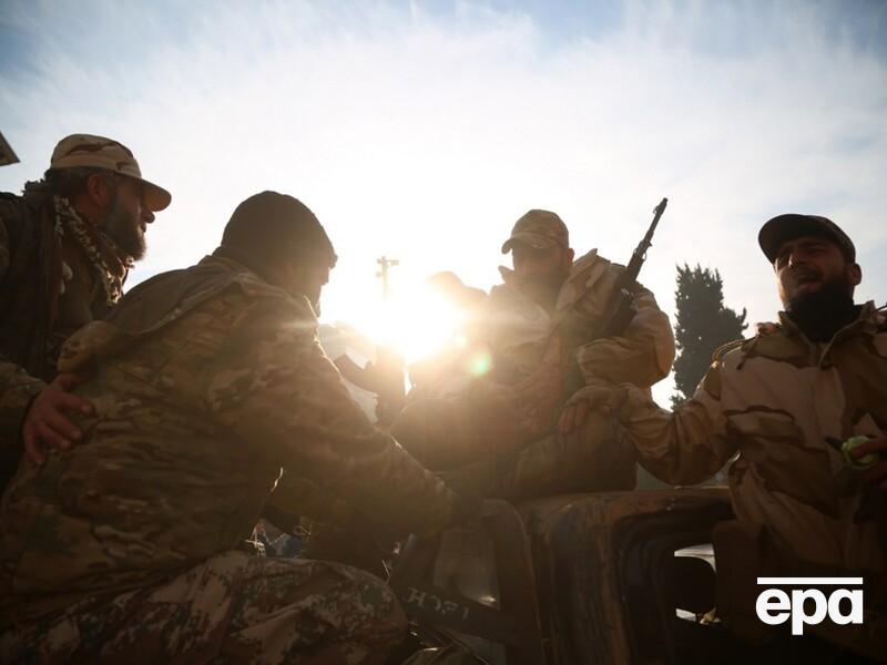 Колишні прибічники Асада, які втекли до РФ, планують нові повстання в Сирії – Reuters