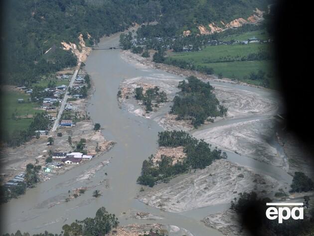 В Индонезии из-за наводнений погибло более 900 человек