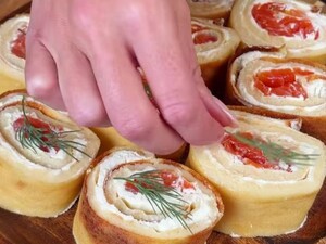 Заверните такую начинку в яичный блинчик, чтобы получить вкуснейший рулет. Рецепт сытного блюда