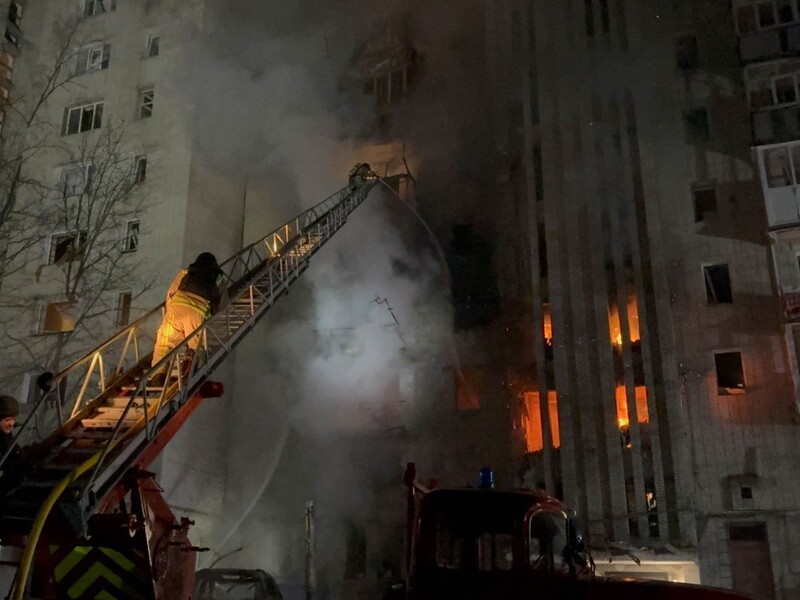 РФ попала в жилой дом в Ахтырке, возник пожар