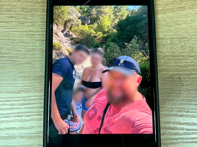 Замість відрядження – відпочинок у Греції. Депутат із Дніпра дістав підозру в підробленні документів