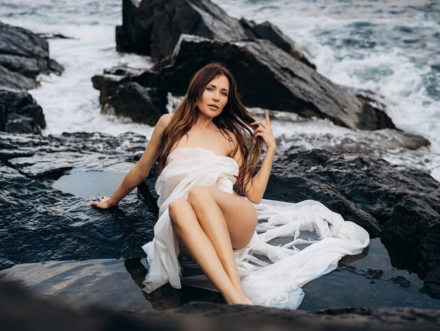 Денисенко без бюстгальтера станцювала з 