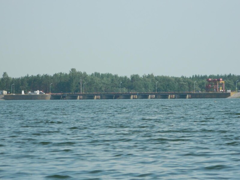 Після ударів РФ по греблі Печенізького водосховища влада обговорила можливу евакуацію населення