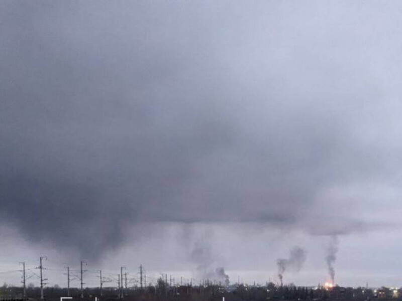 Нафтопереробний завод "Роснефти" зупинив роботу через атаку українського дрона – Reuters