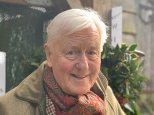 Коммунистки и лесбиянки – без шансов. 79-летний миллиардер, от которого беременели служанки, ищет жену