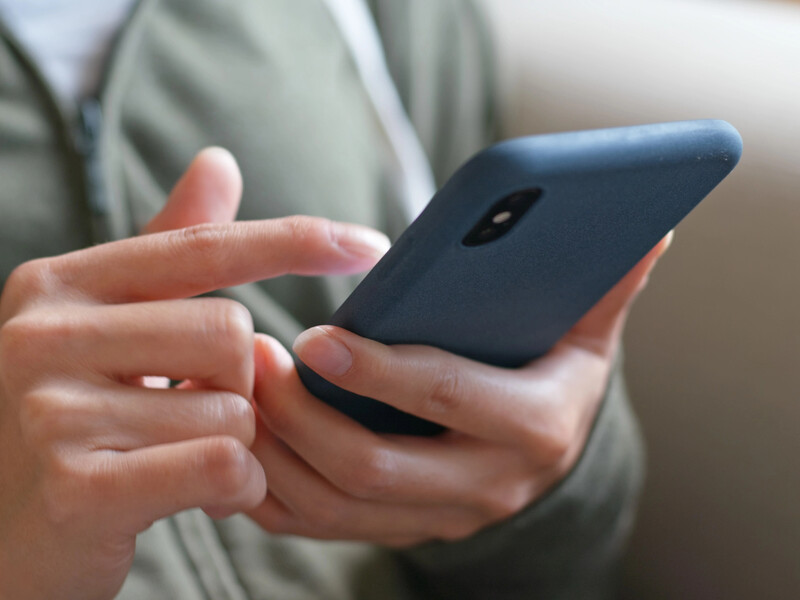 В США хотят проверять соцсети у въезжающих в страну