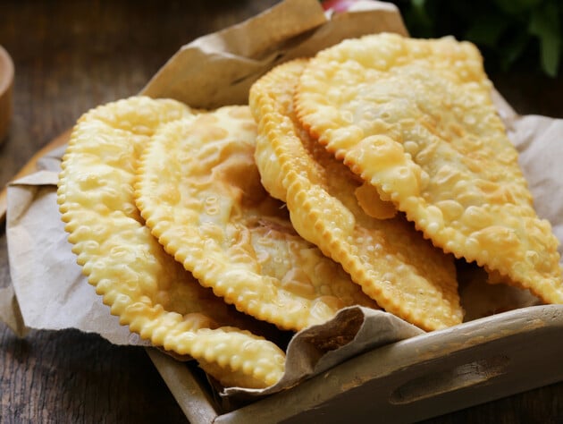 Добавьте это в фарш – и получатся невероятно вкусные и сочные чебуреки. Рецепт