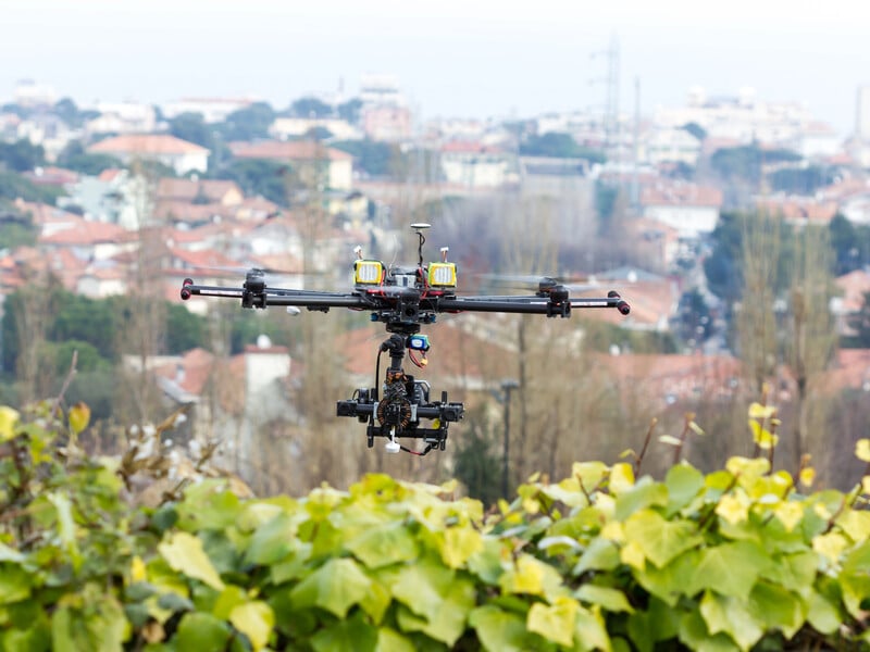 1955 невпізнаних дронів над Німеччиною. Розслідування вказує на судна, пов'язані з Росією