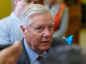 Американский сенатор считает, что США могли бы захватывать танкеры 