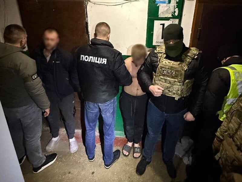 У Києві затримали підозрюваних у подвійному теракті в Дарницькому районі. Відео