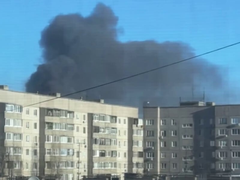 В российском Орске горит завод, выпускающий артиллерийские гильзы и комплектующие для РСЗО