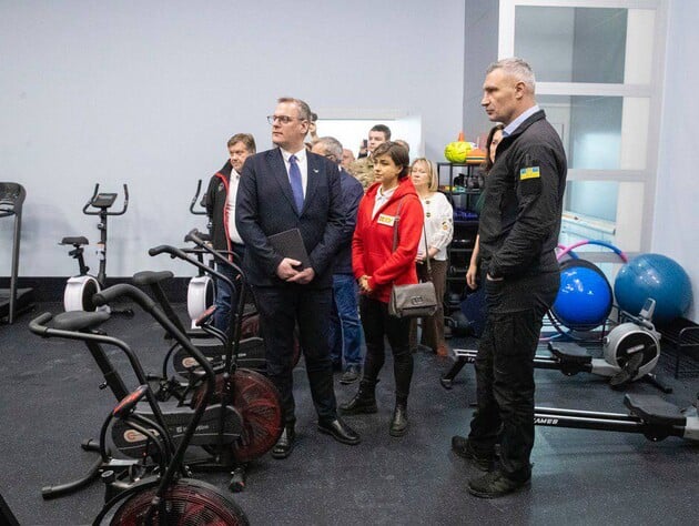 Кличко открыл центр поддержки ветеранов 