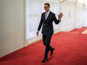 Президент Финляндии отказался от поездки в США из-за 