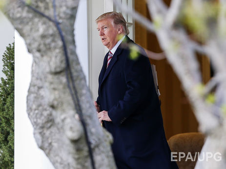 Трамп призвал расследовать связь с Путиным сенатора-демократа