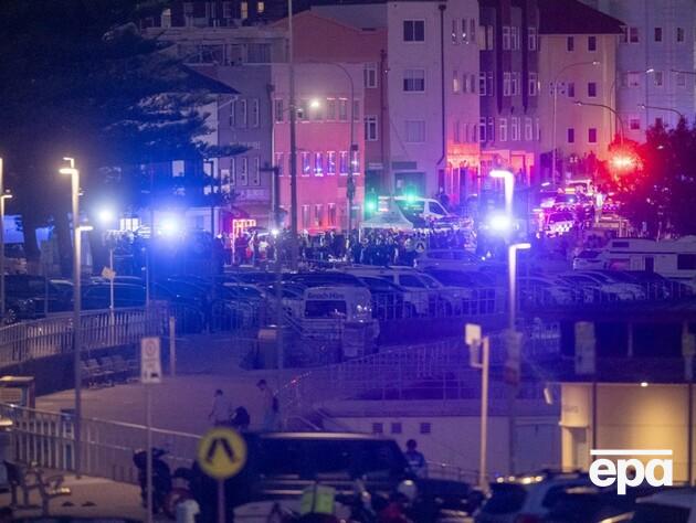 Неизвестные устроили стрельбу на пляже в Сиднее во время празднования Хануки, 11 погибших