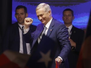 На президентских выборах в Чили победил консерватор, который восхищается Пиночетом