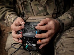 Безпілотники СБУ втретє вдарили по нафтовидобувних платформах РФ у Каспійському морі – джерело