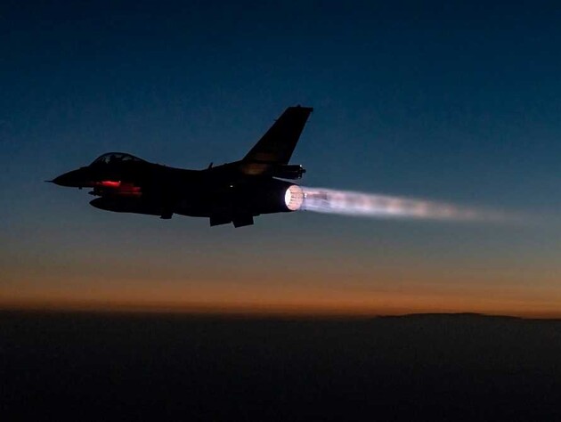 Турецкие F-16 сбили над Черным морем дрон, который вышел из-под контроля