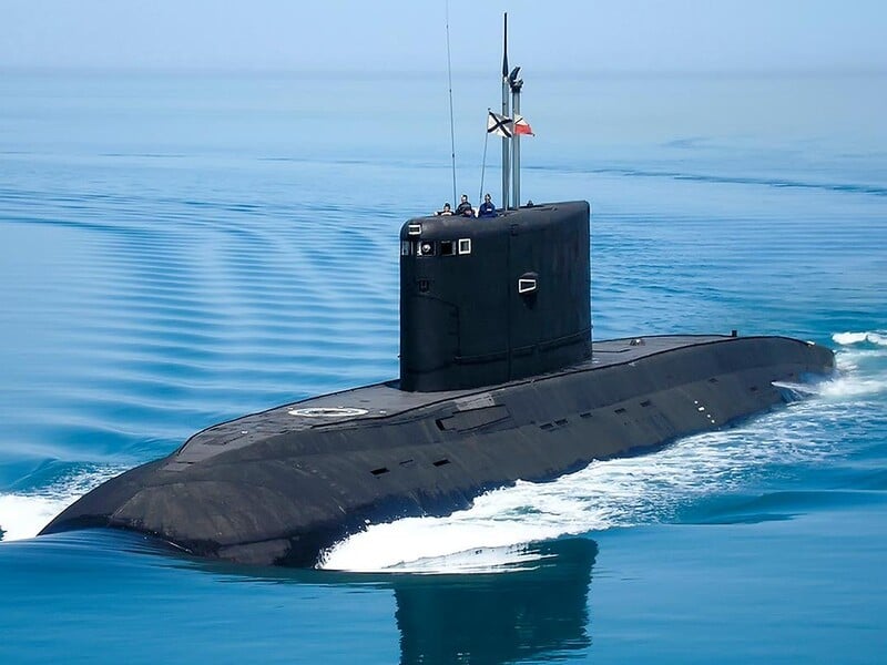 Чорноморський флот РФ визнав атаку на підводний човен у Новоросійську. Що кажуть?