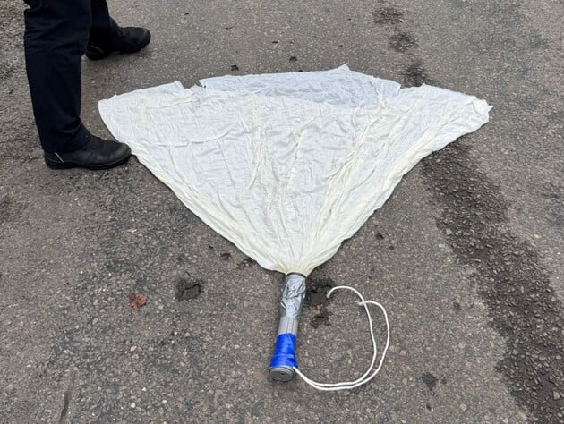 На Волыни обнаружили воздушный шар с контрабандой из Беларуси. Пакет, вероятно, летел в ЕС. Фото 