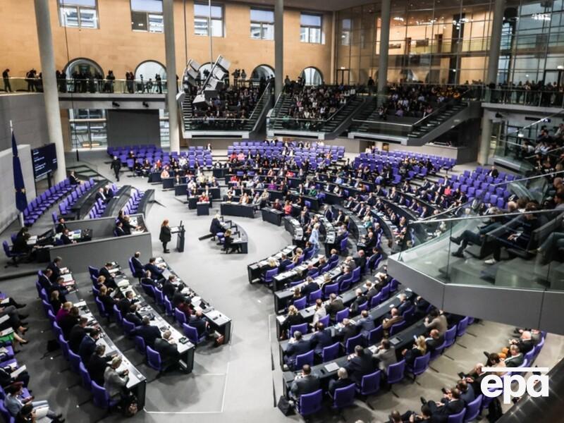 Під час візиту Зеленського в Бундестазі зник інтернет, депутати не мали доступу до серверів і файлів