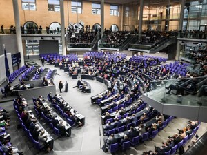 Під час візиту Зеленського в Бундестазі зник інтернет, депутати не мали доступу до серверів і файлів